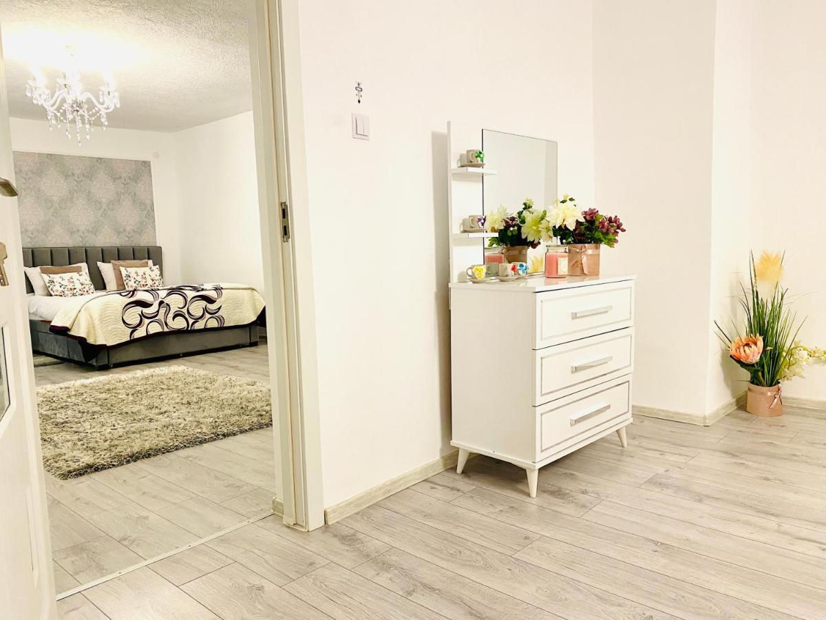Central House سيفِسوارا المظهر الخارجي الصورة
