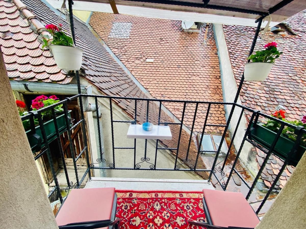Central House سيفِسوارا المظهر الخارجي الصورة