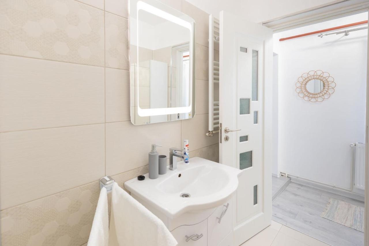 Central House سيفِسوارا المظهر الخارجي الصورة